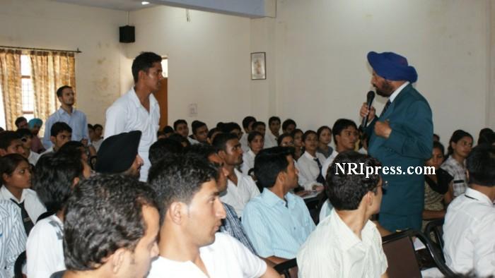 Ex CBI Director S.Joginder Singh visited Aryans Campus (3)